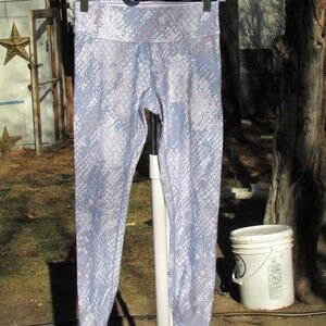 Calvin Klein Performance Blue Snake Print Capris